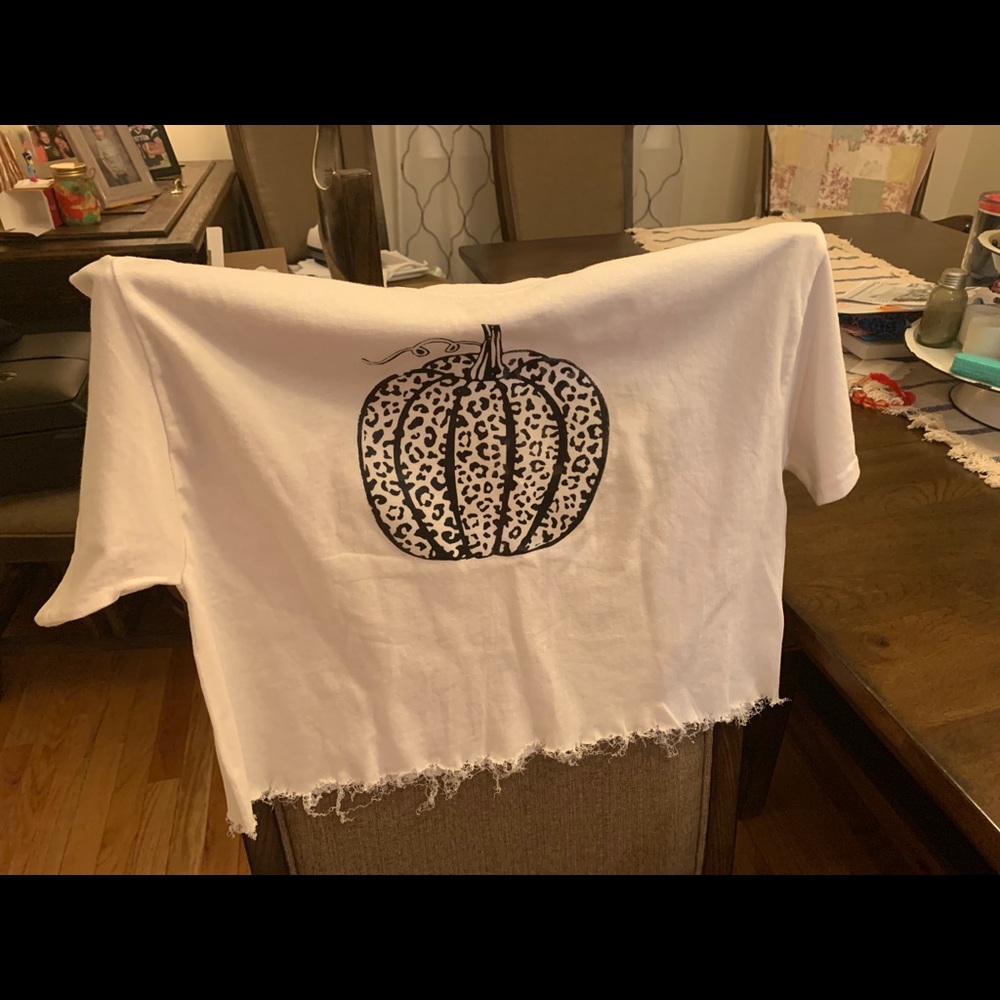 Cropped T-shirt!